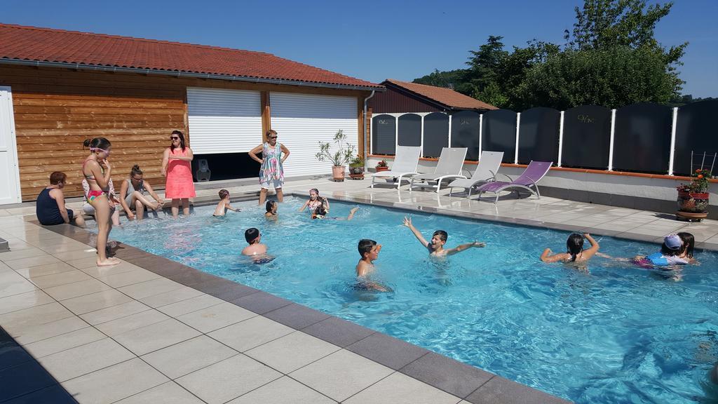 Logis Hotel Restaurant Cruzel Maurs Bagian luar foto